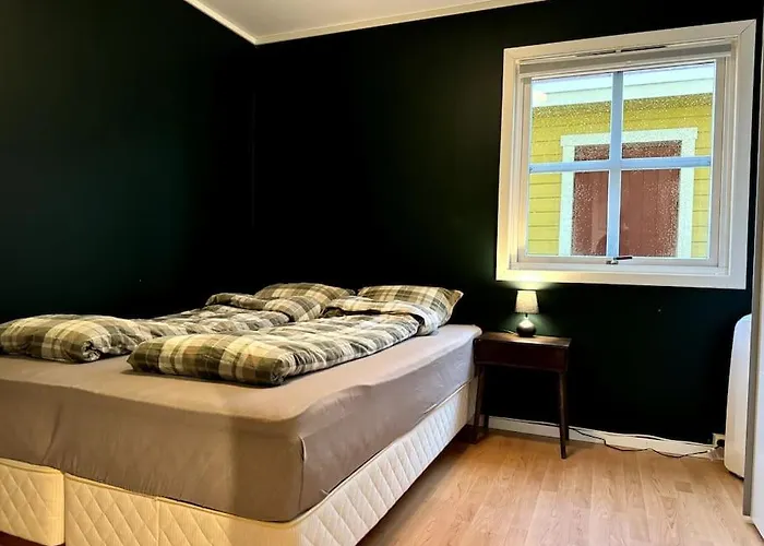 I Apartment *
